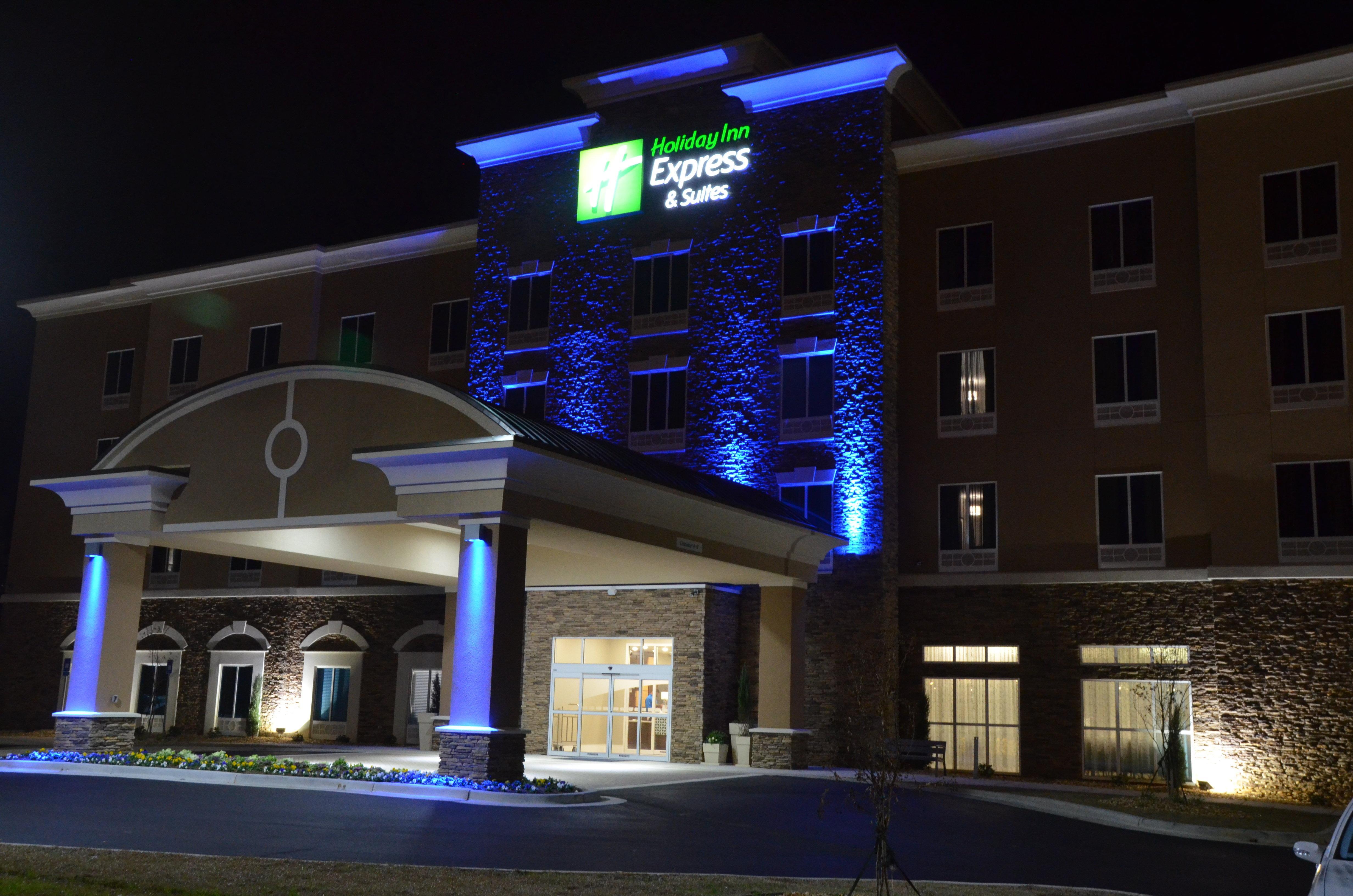 Holiday Inn Express & Suites Albany Exteriér fotografie