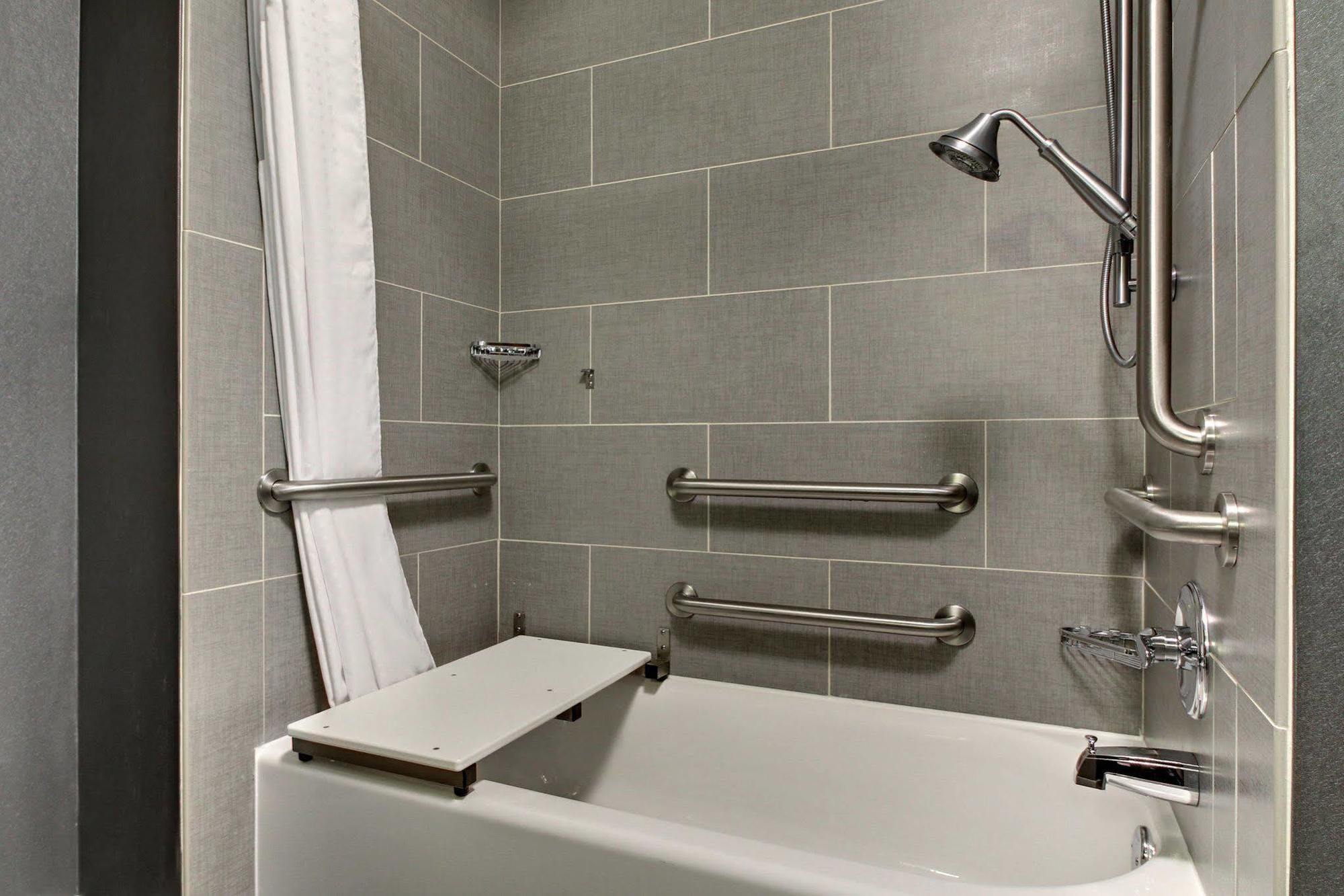 Holiday Inn Express & Suites Albany Exteriér fotografie